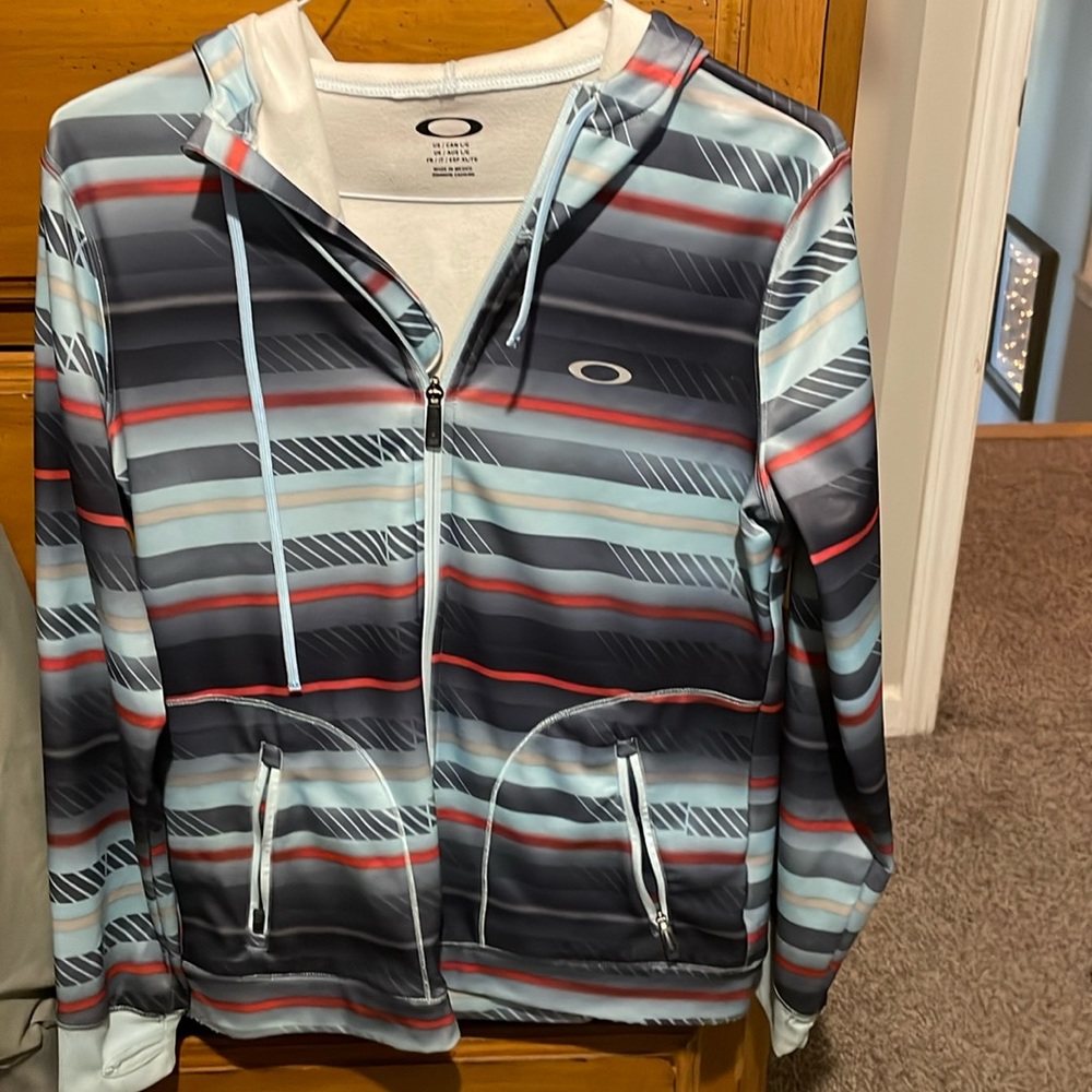 Women’s Oakley striped zip up jacket